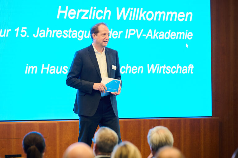 15. IPV-Jahrestagung 2024 - Begrüßung Christian Kiefer, Vorstand IPV