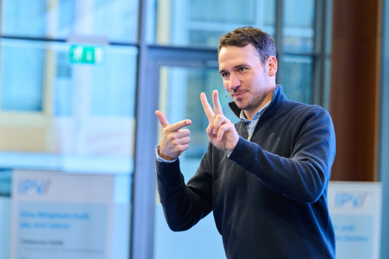 15. IPV-Jahrestagung 2024 - Felix Neureuther
„Move smart - the Felix Neureuther way“