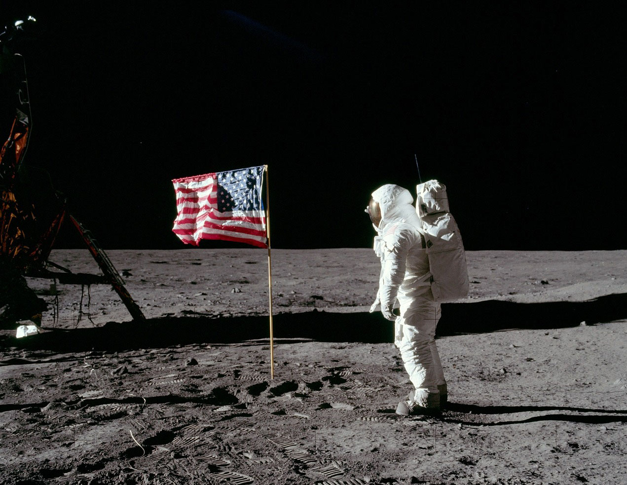 moon landing 62879 1280 © WikiImages