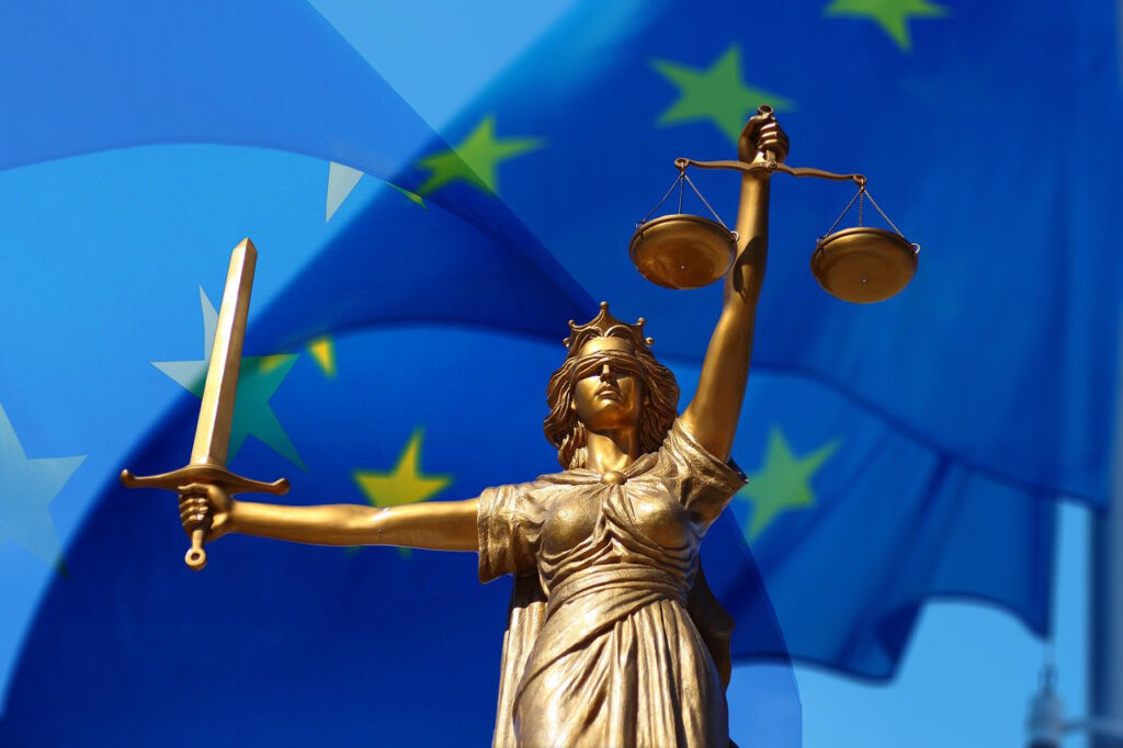 Gerd Altmann from Pixabay law 6598281 1280