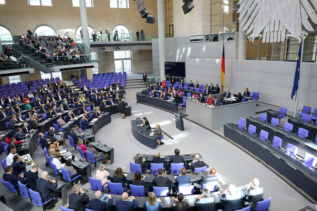 Deutscher Bundestag - Verabschiedung Altersvorsorgereform