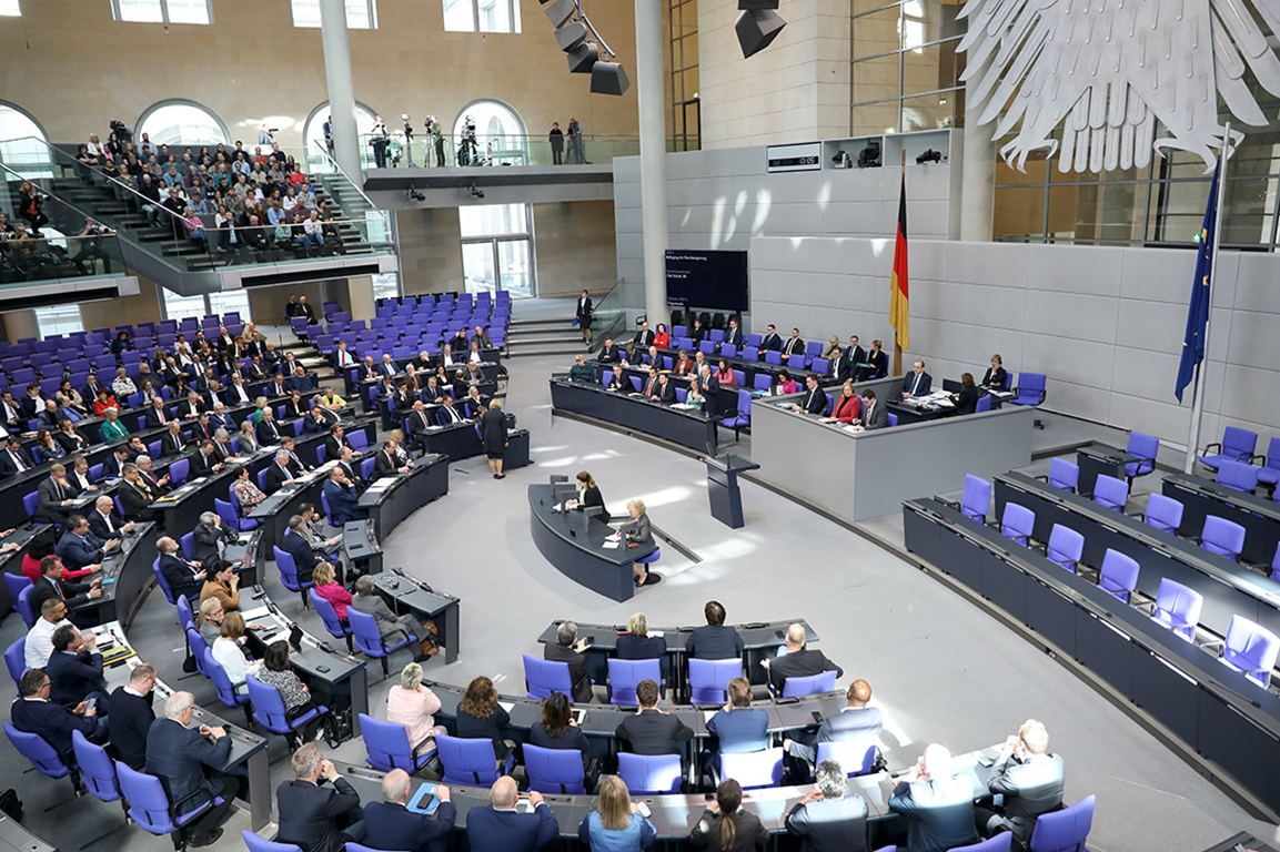 Deutscher Bundestag - Verabschiedung Altersvorsorgereform